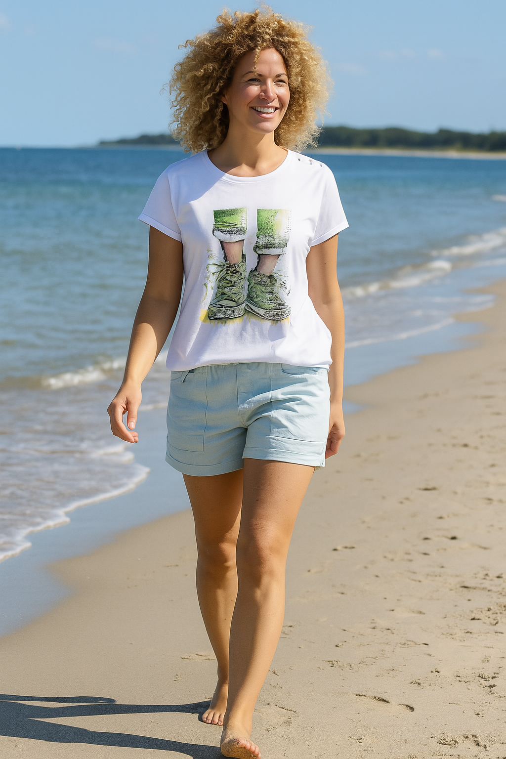 Sofia t-shirt, hvid med grøn