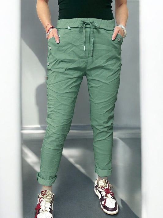 Emily bukser, khaki