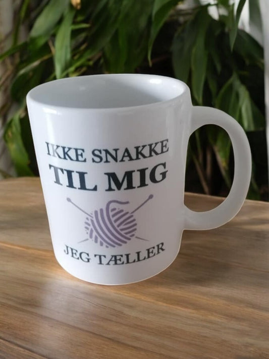 Ikke snakke til mig, lilla