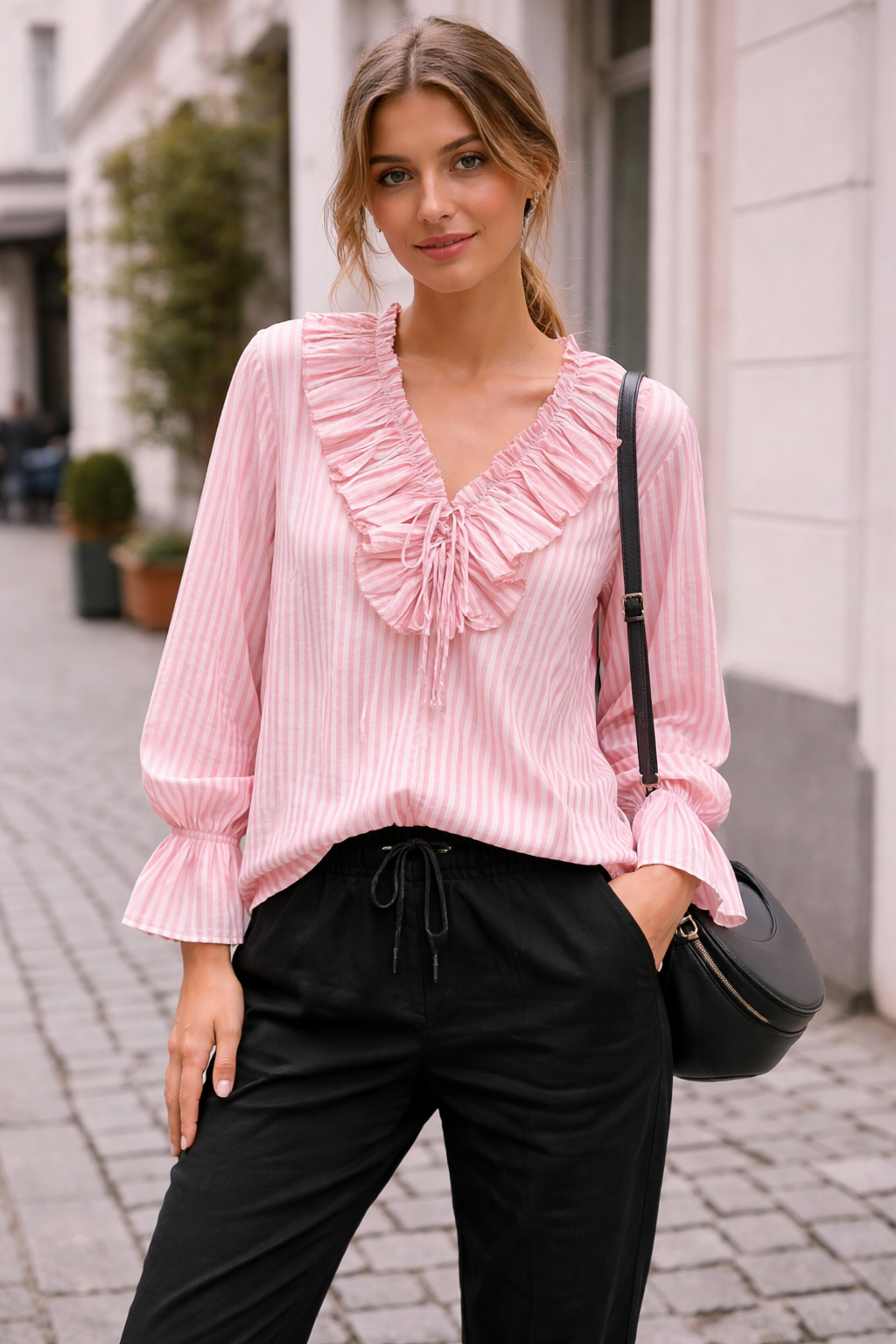 TØJHUSET 70| SILVIA BLUSE | BEIGE