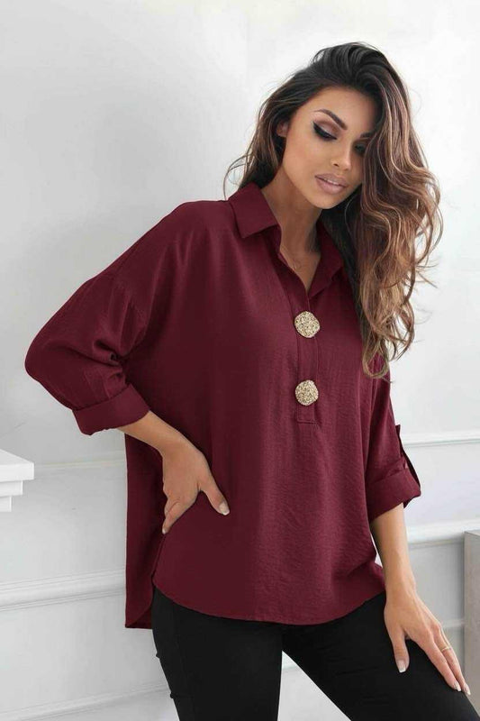 Bordeaux oversize skjortebluse med knapper – elegant og stilfuld